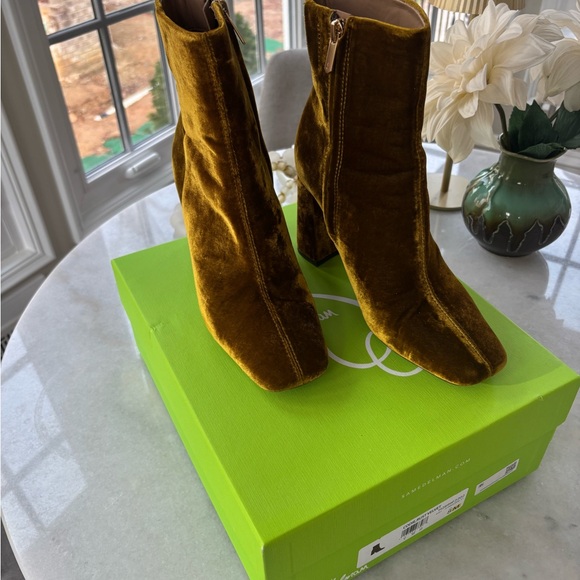 Sam Edelman booties. Size 8 - Picture 7 of 7